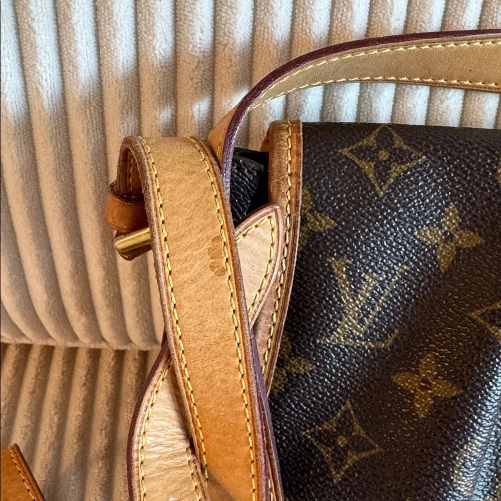 Beautiful vintage Menilmontant Louis Vuitton - Picture 3 of 11